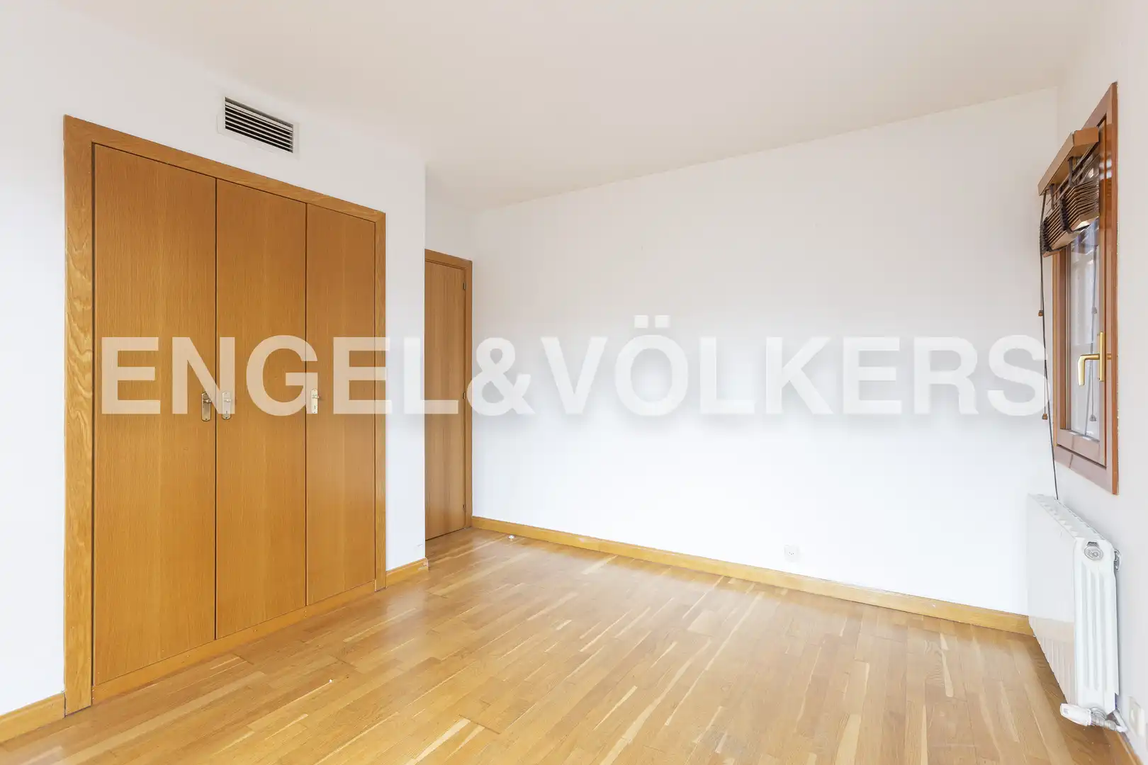 Habitación de Casa o chalet de alquiler en Las Rozas de Madrid con Aire acondicionado, Calefacción y Jardín privado