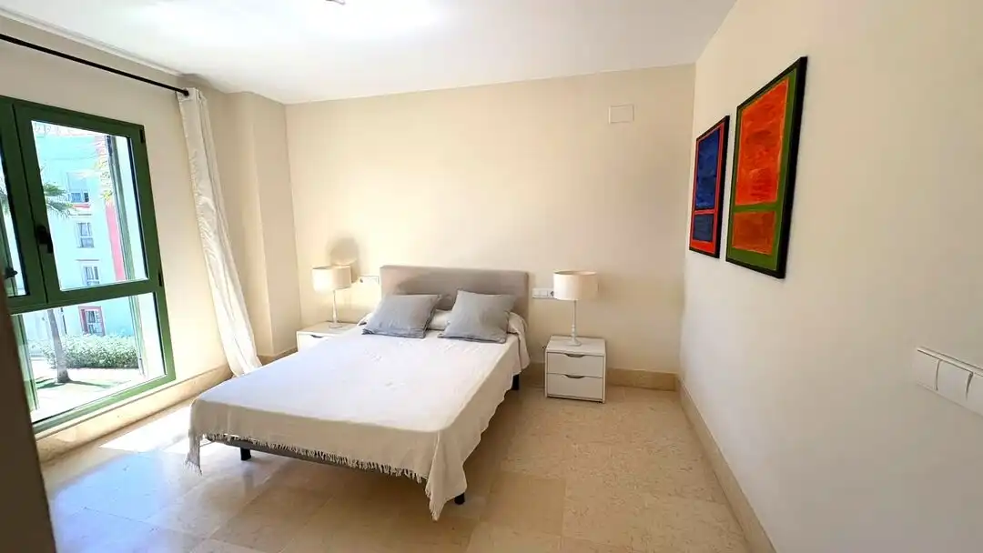 Flat with balcony to rent in Avenida de la Marina 15, imagen 9