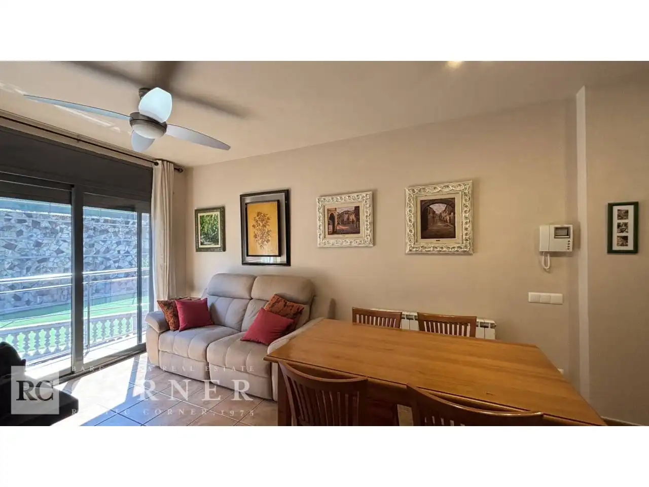 Sala de estar de Piso en venta en Figaró-Montmany con Aire acondicionado, Calefacción y Terraza