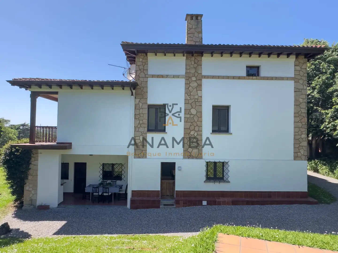 Vista exterior de Casa o chalet en venta en Gijón  con Trastero y Piscina