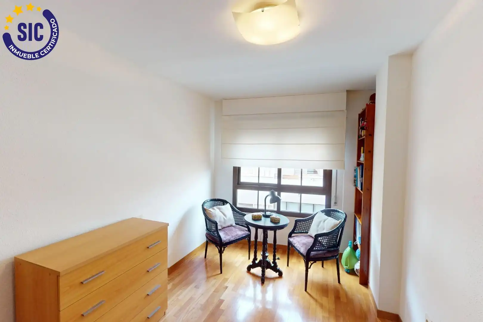 Habitación de Piso en venta en Castellón de la Plana / Castelló de la Plana con Aire acondicionado, Calefacción y Parquet