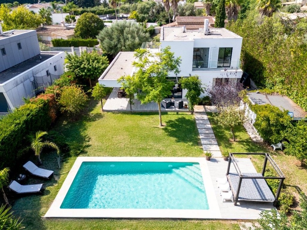 Swimming pool of House or chalet for sale in Pollença  with Air Conditioner, Heating and Private garden