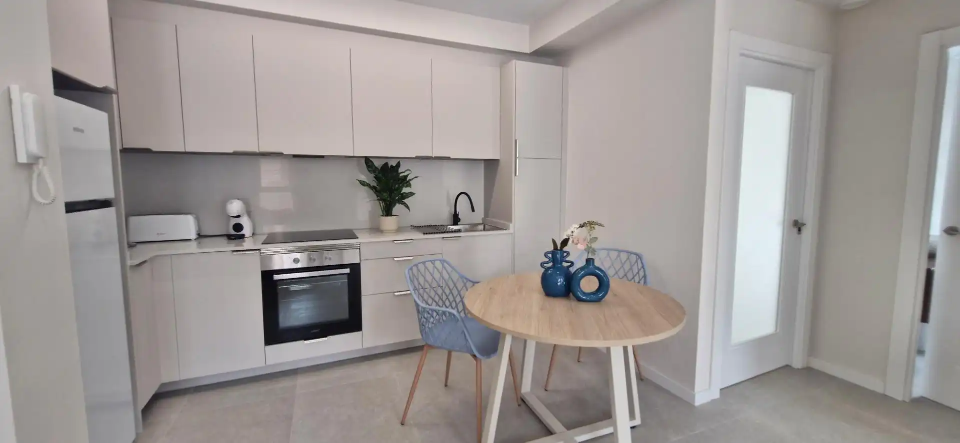 Cocina de Piso de alquiler en Elche / Elx con Aire acondicionado, Parquet y Trastero