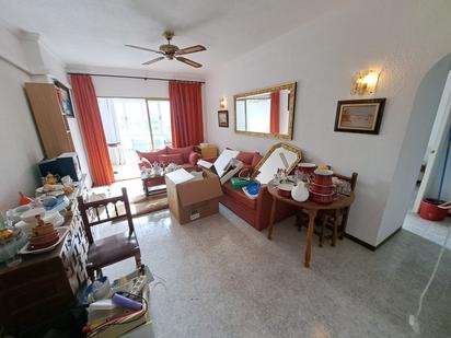 Sala d'estar de Apartament en venda en Benalmádena amb Terrassa, Moblat i Rentadora