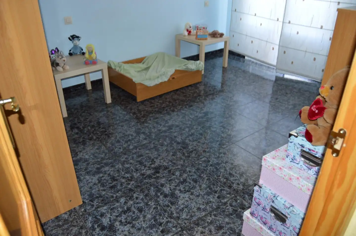 Dormitori de Casa o xalet en venda en Torrubia del Campo amb Calefacció, Traster i Moblat