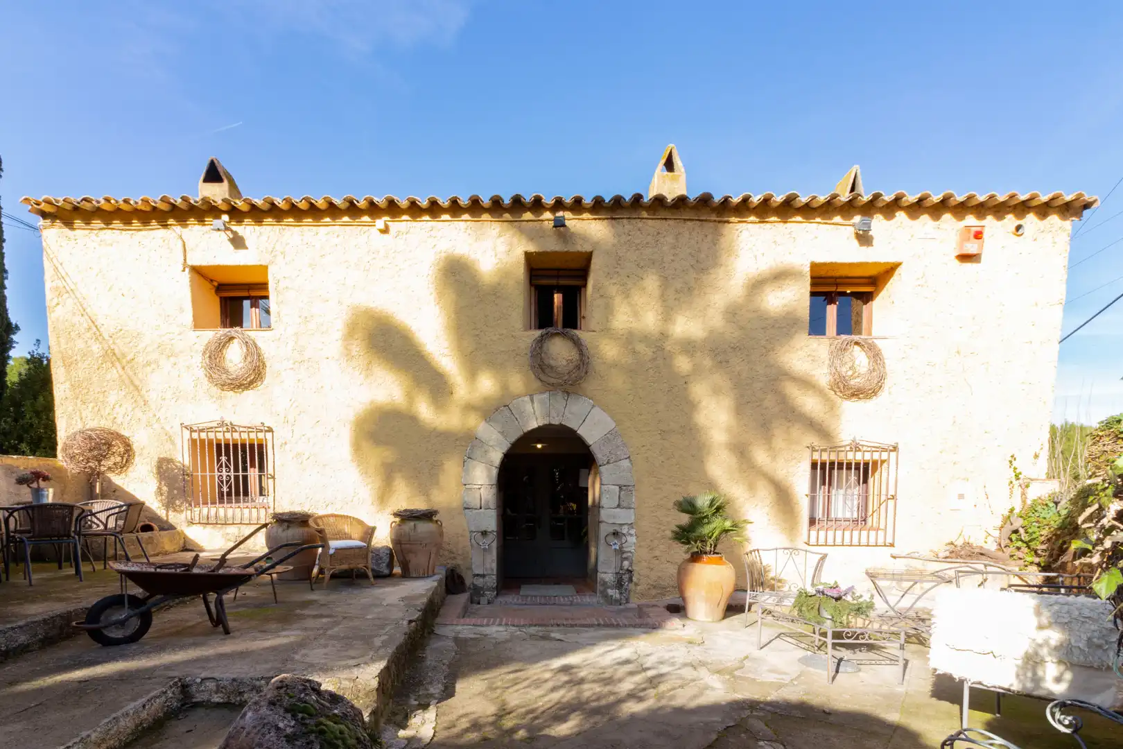 Vista exterior de Casa o xalet en venda en Subirats amb Aire condicionat, Jardí privat i Moblat