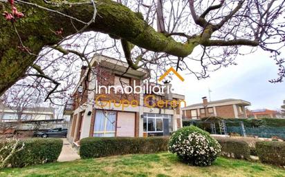 Exterior view of House or chalet for sale in Santo Domingo de la Calzada  with Heating, Private garden and Terrace