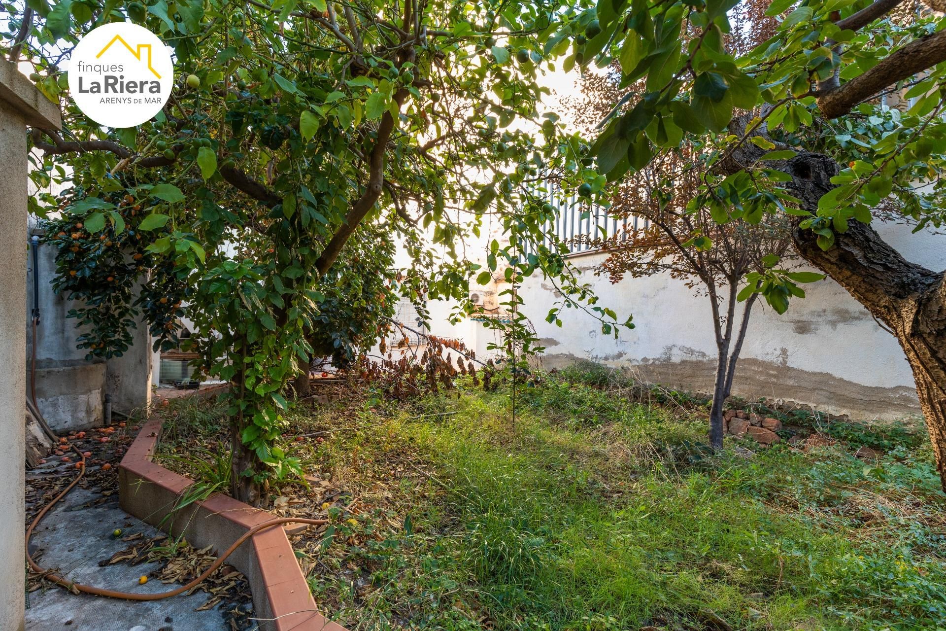 Garden of House or chalet for sale in Arenys de Mar  with Air Conditioner, Heating and Private garden