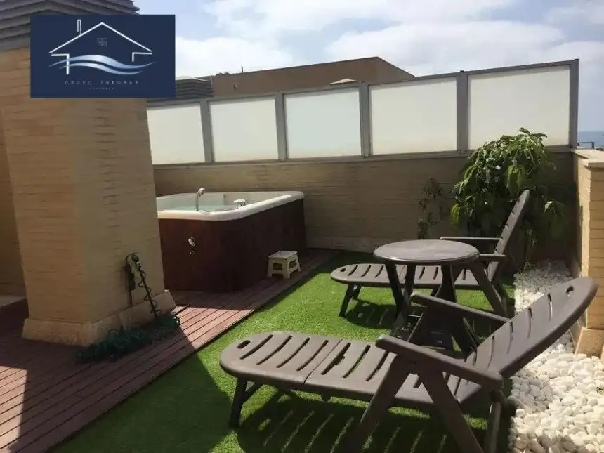 Ático con ascensor en venta en Avinguda Oscar Espla 3, imagen 3