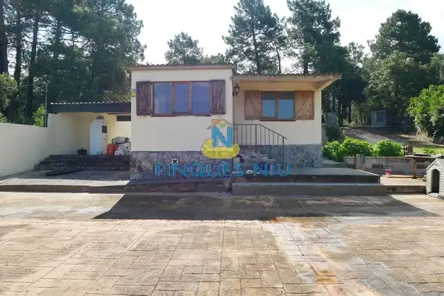 Vista exterior de Casa o chalet en venta en Vidreres con Calefacción