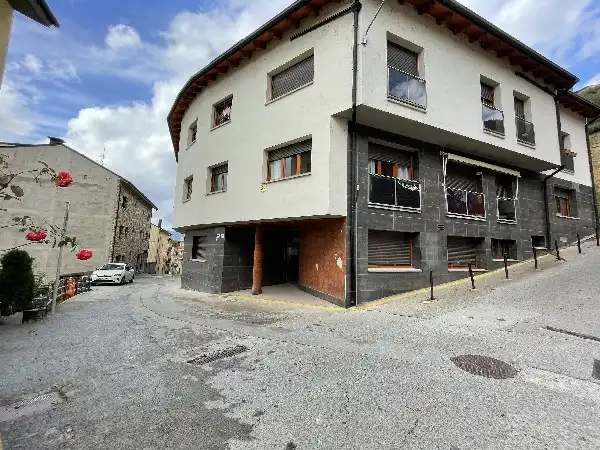 Vista exterior de Dúplex en venda en La Seu d'Urgell