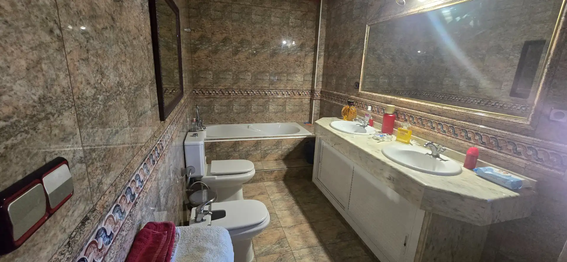 Bany de Casa o xalet en venda en Jaén amb Aire condicionat, Jardí privat i Piscina