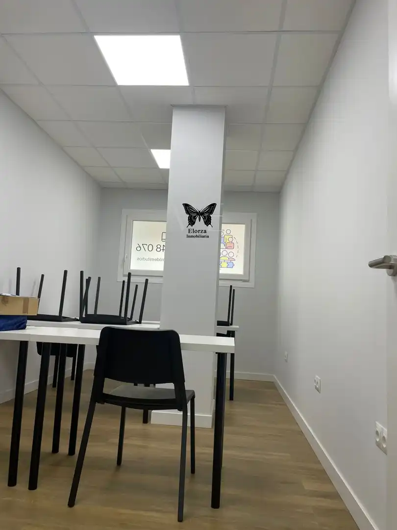 Menjador de Local de lloguer en Grado amb Aire condicionat
