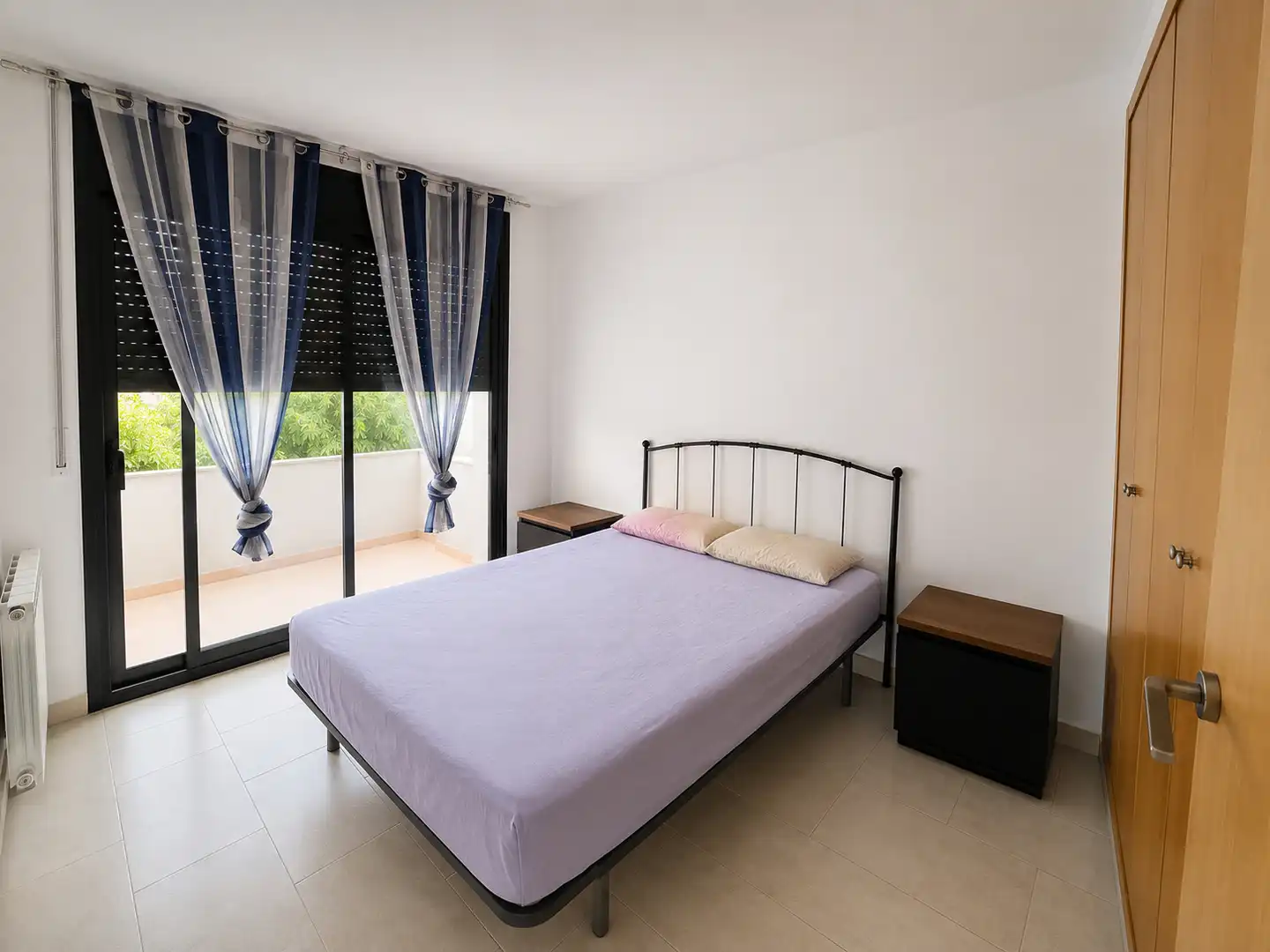 Habitación de Piso en venta en El Vendrell con Calefacción, Terraza y Piscina comunitaria