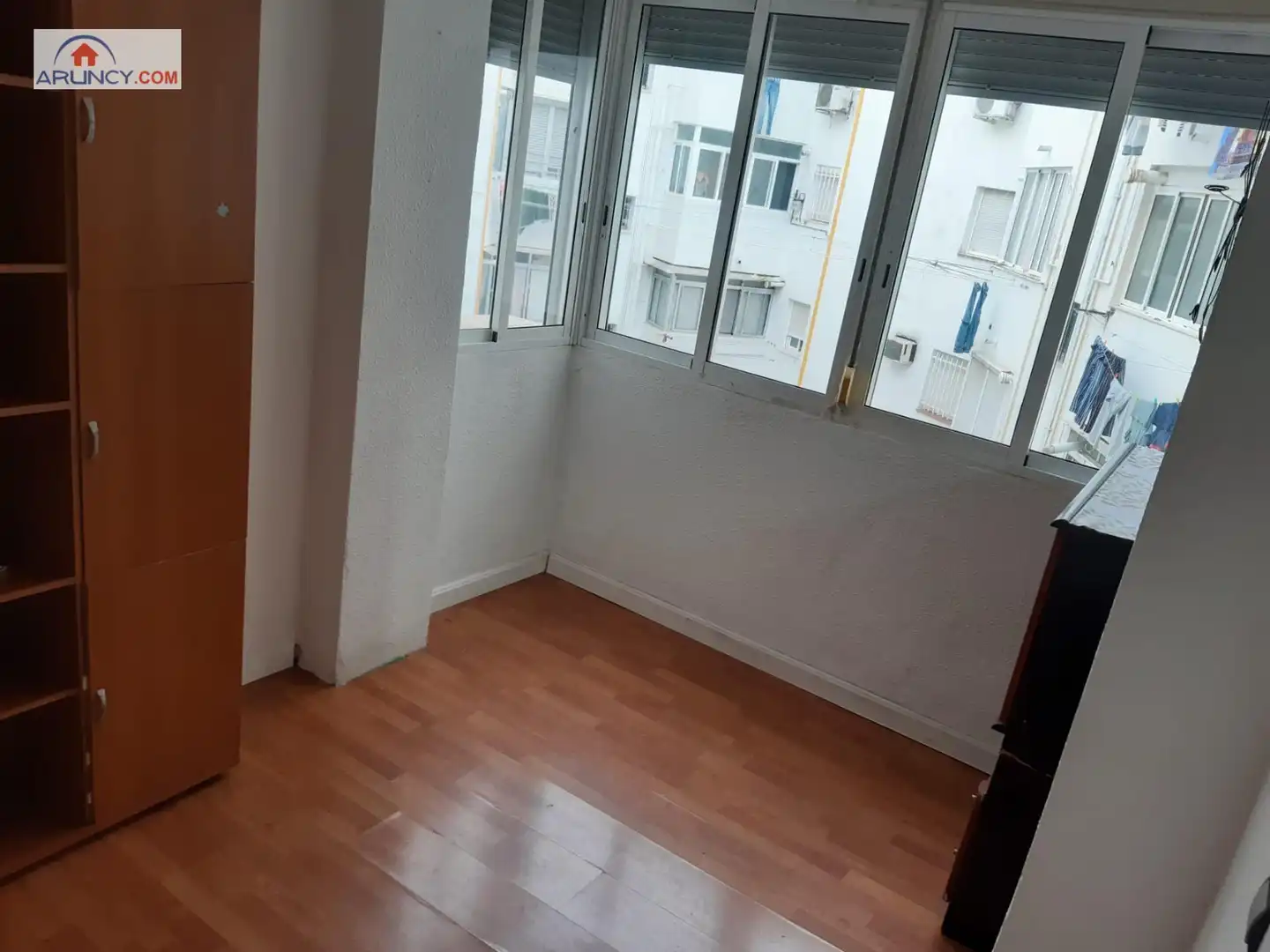 Habitación de Piso en venta en Sevilla con Aire acondicionado y Piscina comunitaria