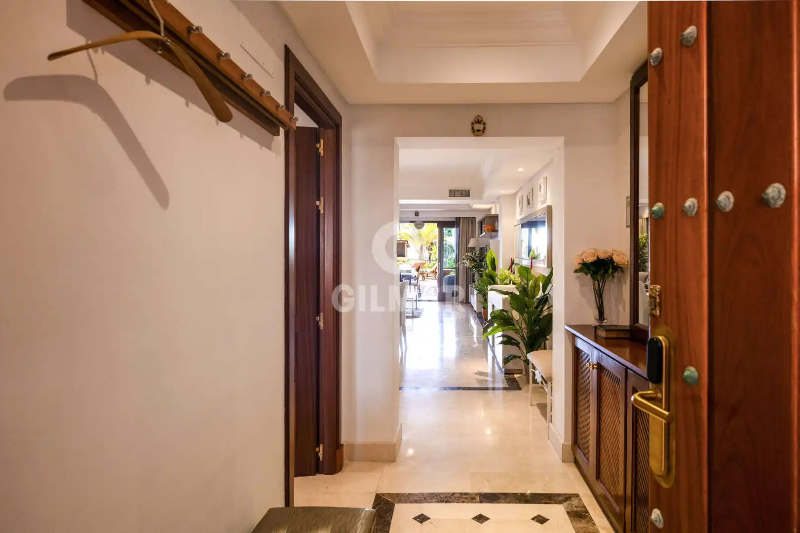 Planta baja en venta en Estepona con Calefacción, Jardín privado y Trastero