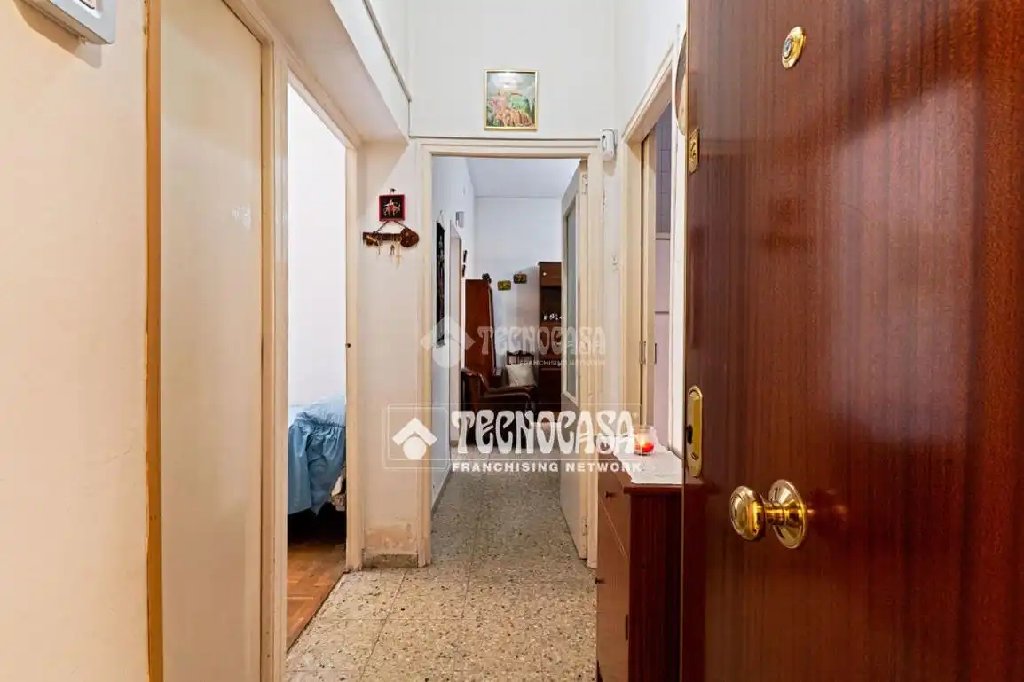 Piso en venta en Madrid con Calefacción y Amueblado