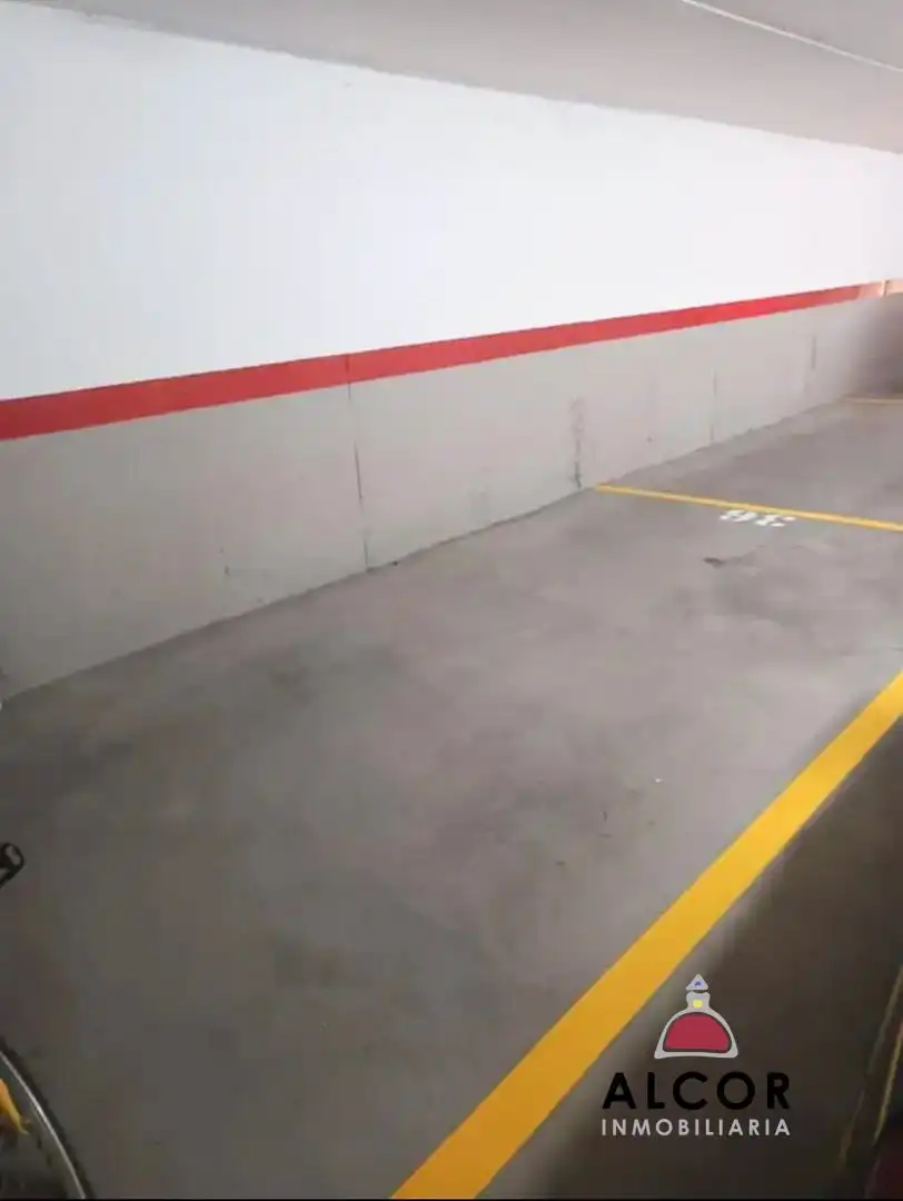 Parking for sale in SEGLE