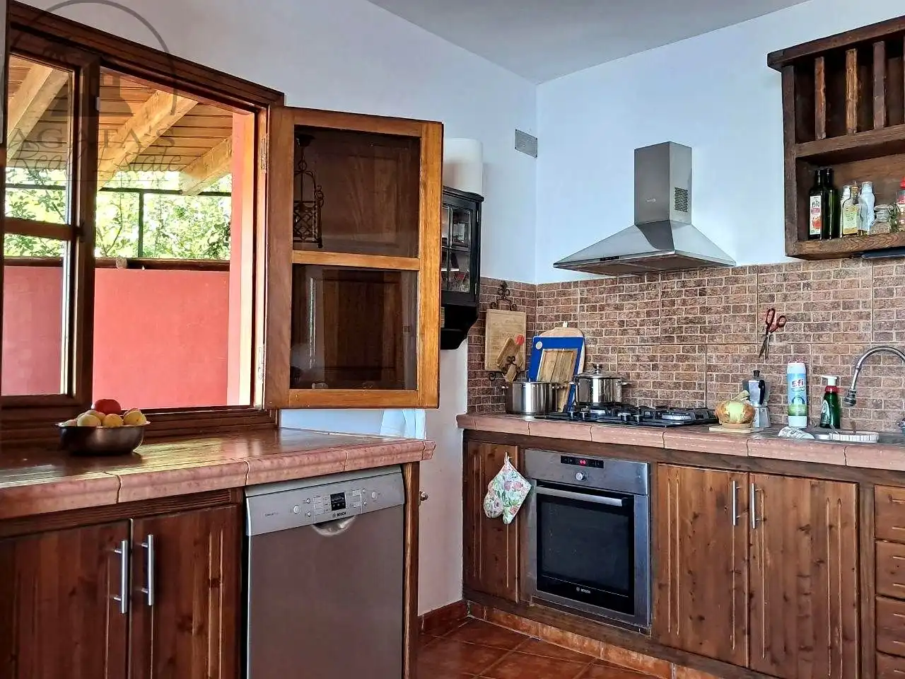 Country homes for sale in Centro