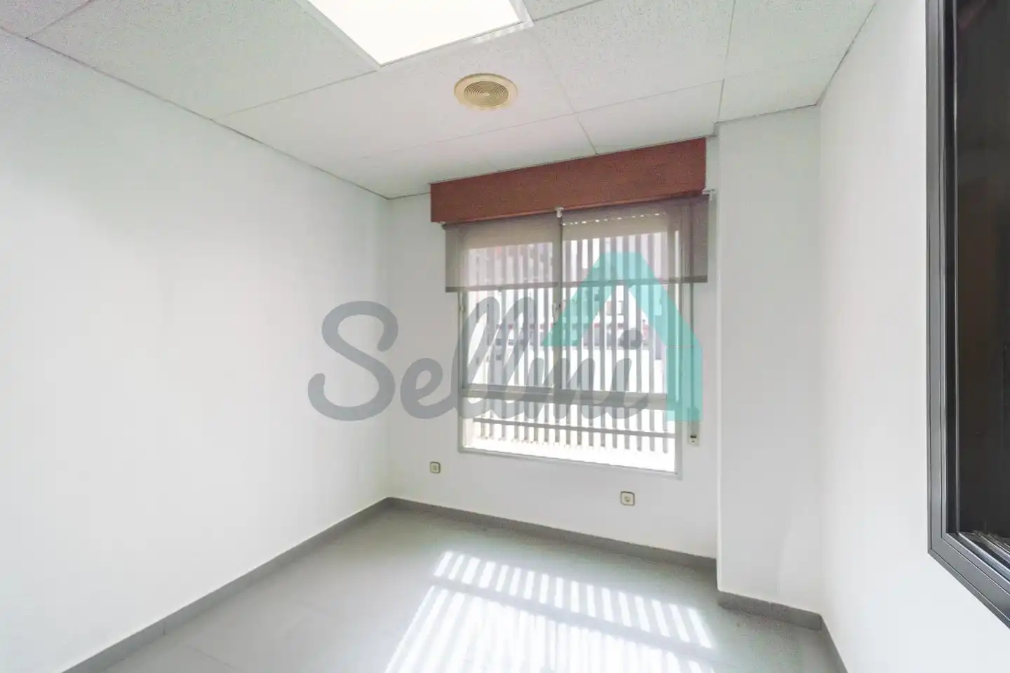 Büro mit Aufzug zur Miete in Uría, imagen 7