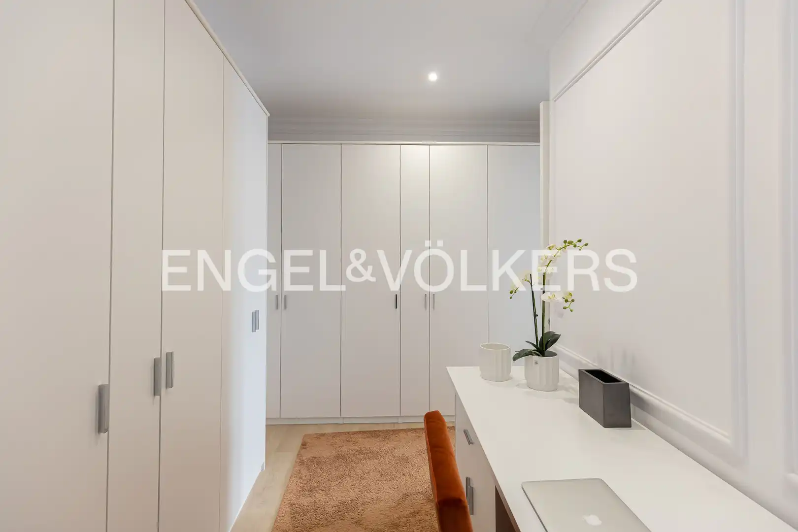 Piso en venta en Madrid con Calefacción, Trastero y Amueblado