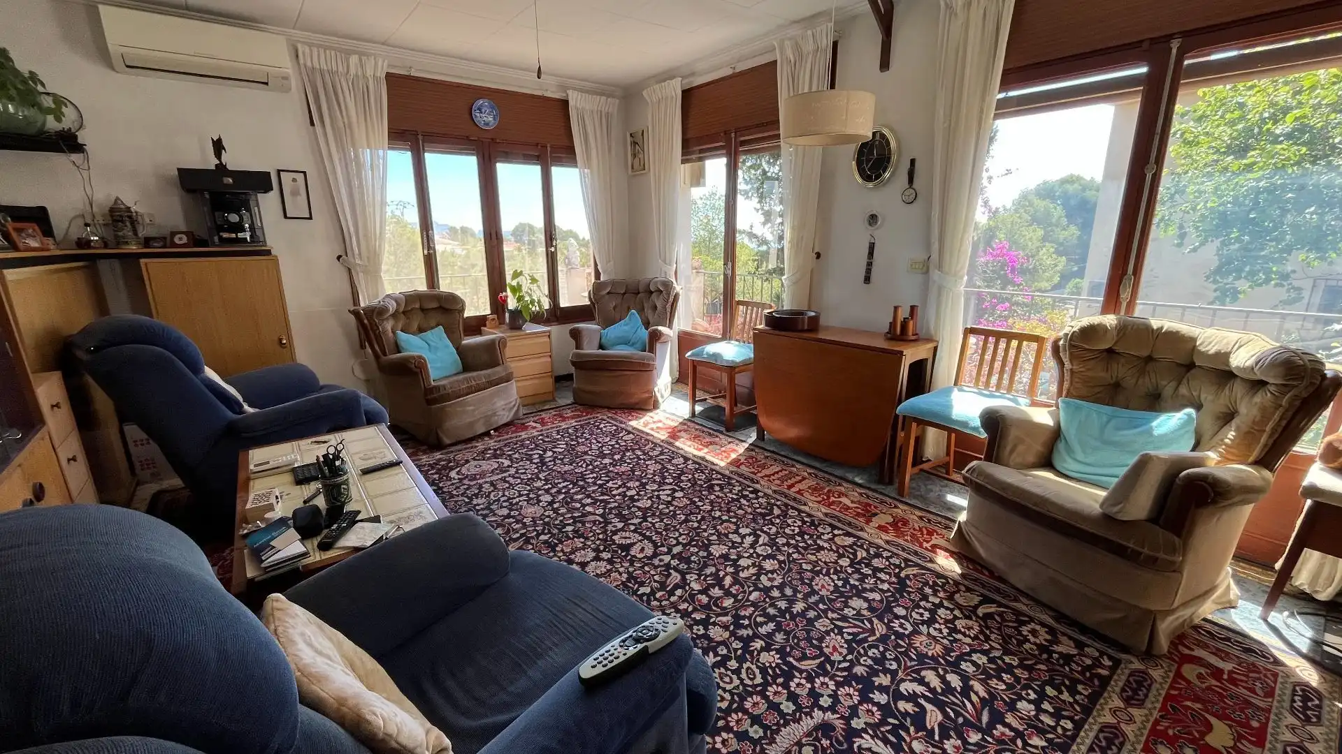 Sala de estar de Casa o chalet en venta en La Nucia con Calefacción, Jardín privado y Terraza