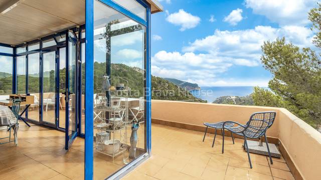 Casa-chalet en Venta en Carrer Cova del Bisbe en Tamariu