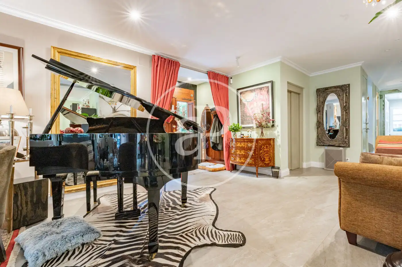 Haus oder Chalet zum Verkauf in Madrid mit Klimaanlage, Heizung und Privatgarten