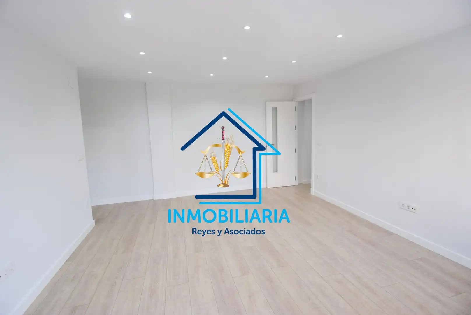 Flat for sale in Córdoba  with Air Conditioner and Heating