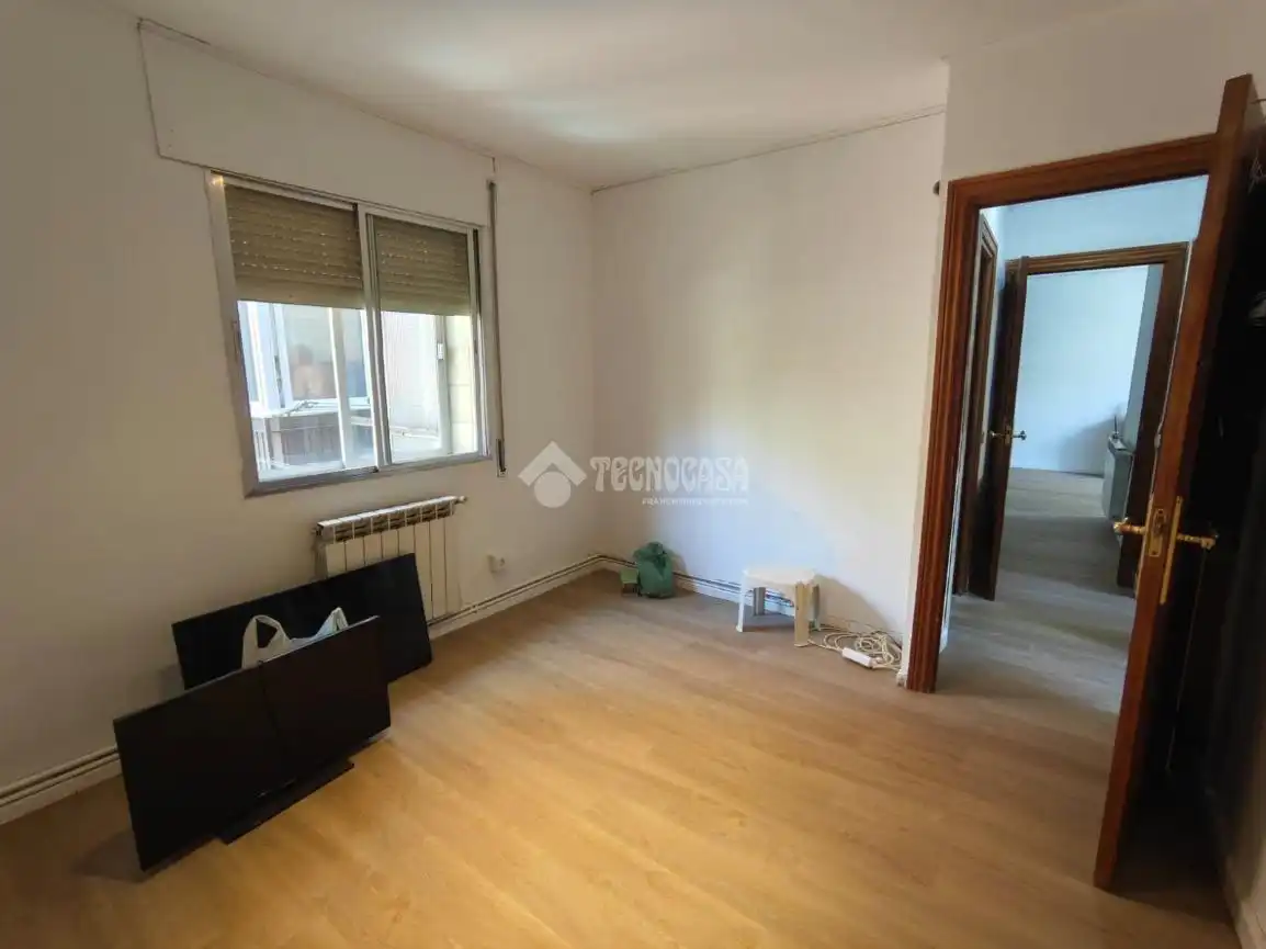 Dormitori de Pis en venda en Móstoles amb Calefacció, Parquet i Terrassa
