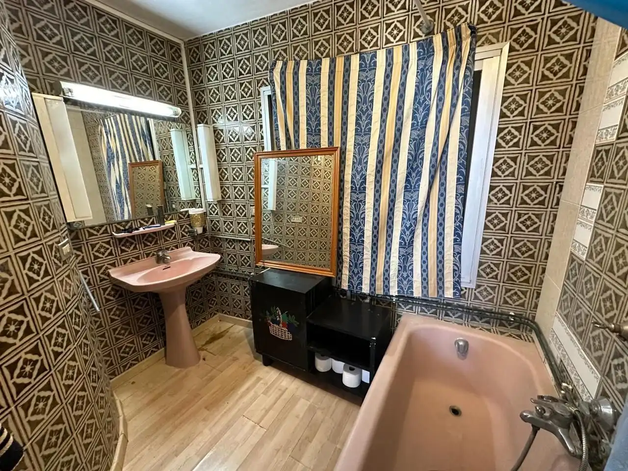 Bany de Edifici en venda en Maó