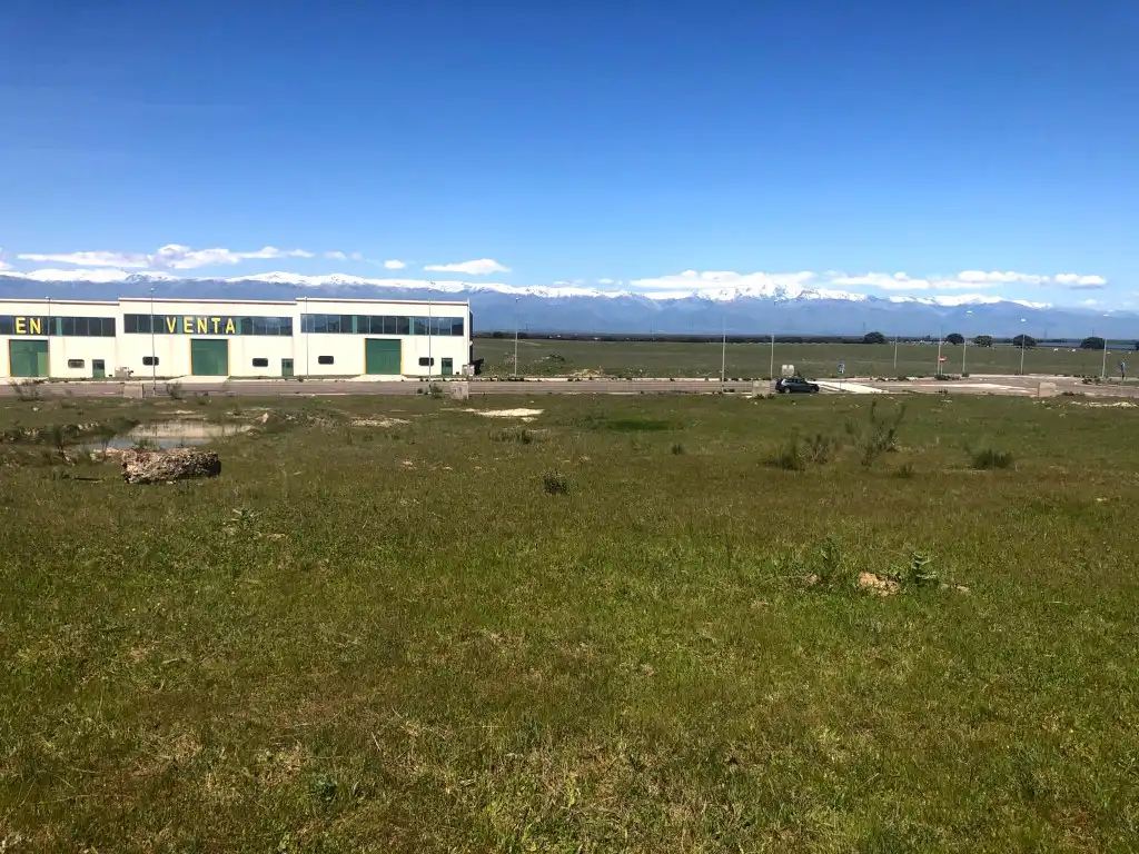 Vista exterior de Terreno industrial en venta en Peraleda de la Mata