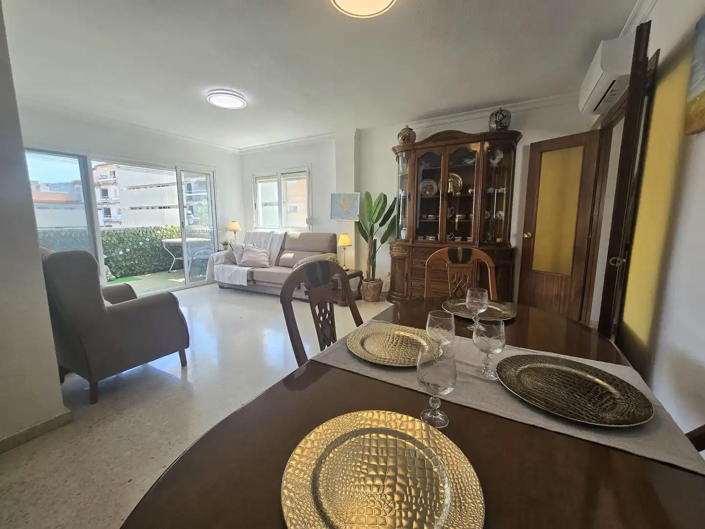 Dining room of Flat for sale in Torremolinos  with Air Conditioner, Terrace and Furnished