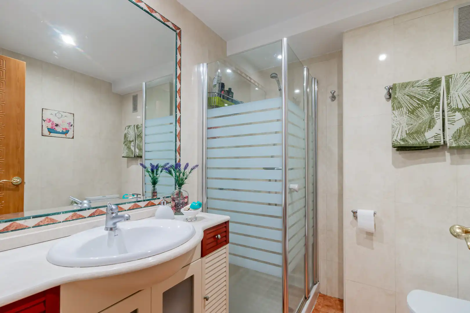 Bathroom of Flat for sale in Madrid  with Heating