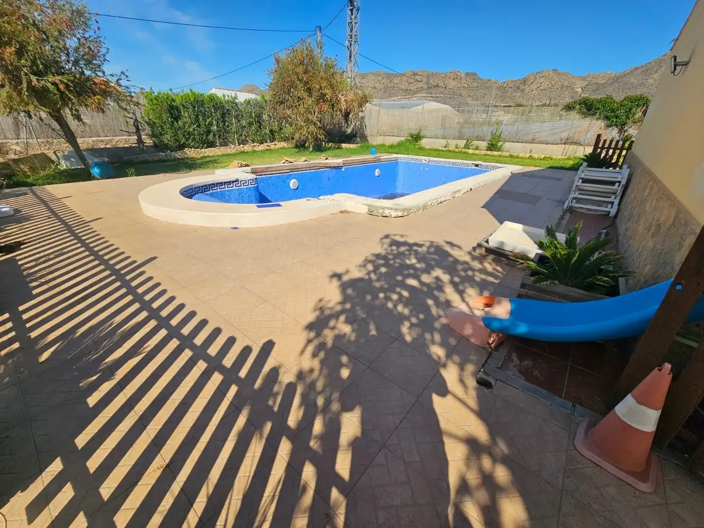 Piscina de Casa o xalet en venda en Águilas amb Jardí privat, Terrassa i Traster