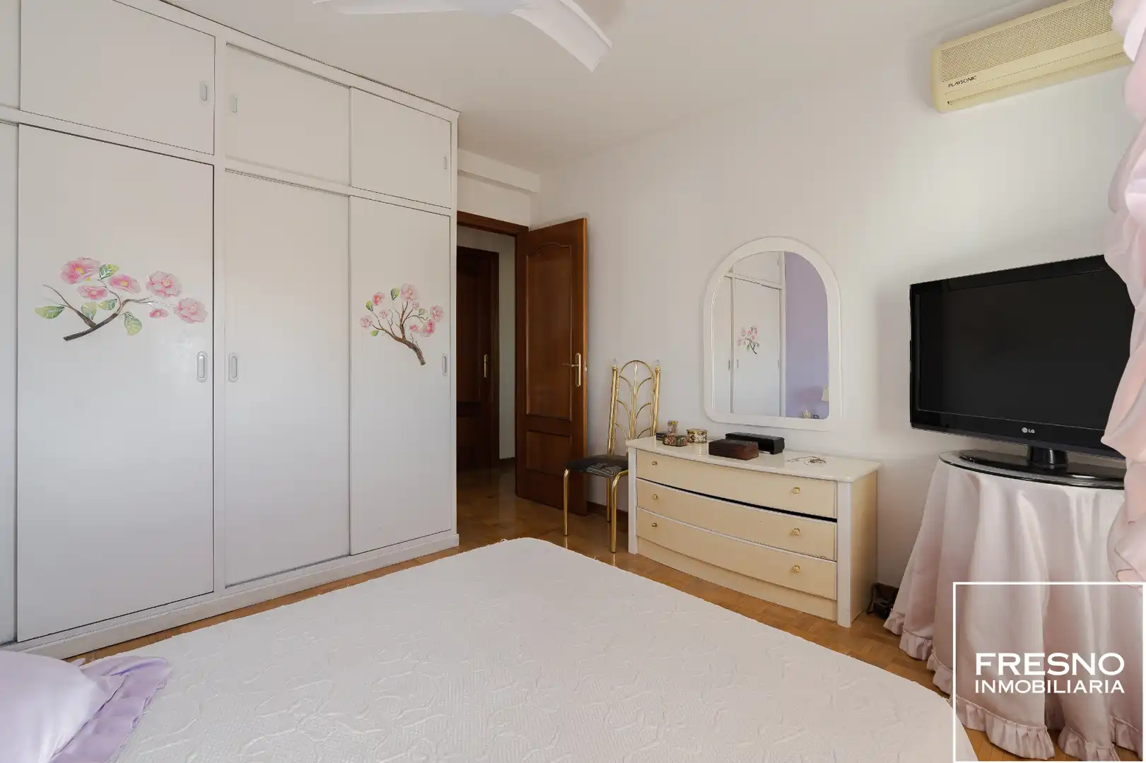 Piso con piscina en venta en Calle de Valserrano, imagen 26
