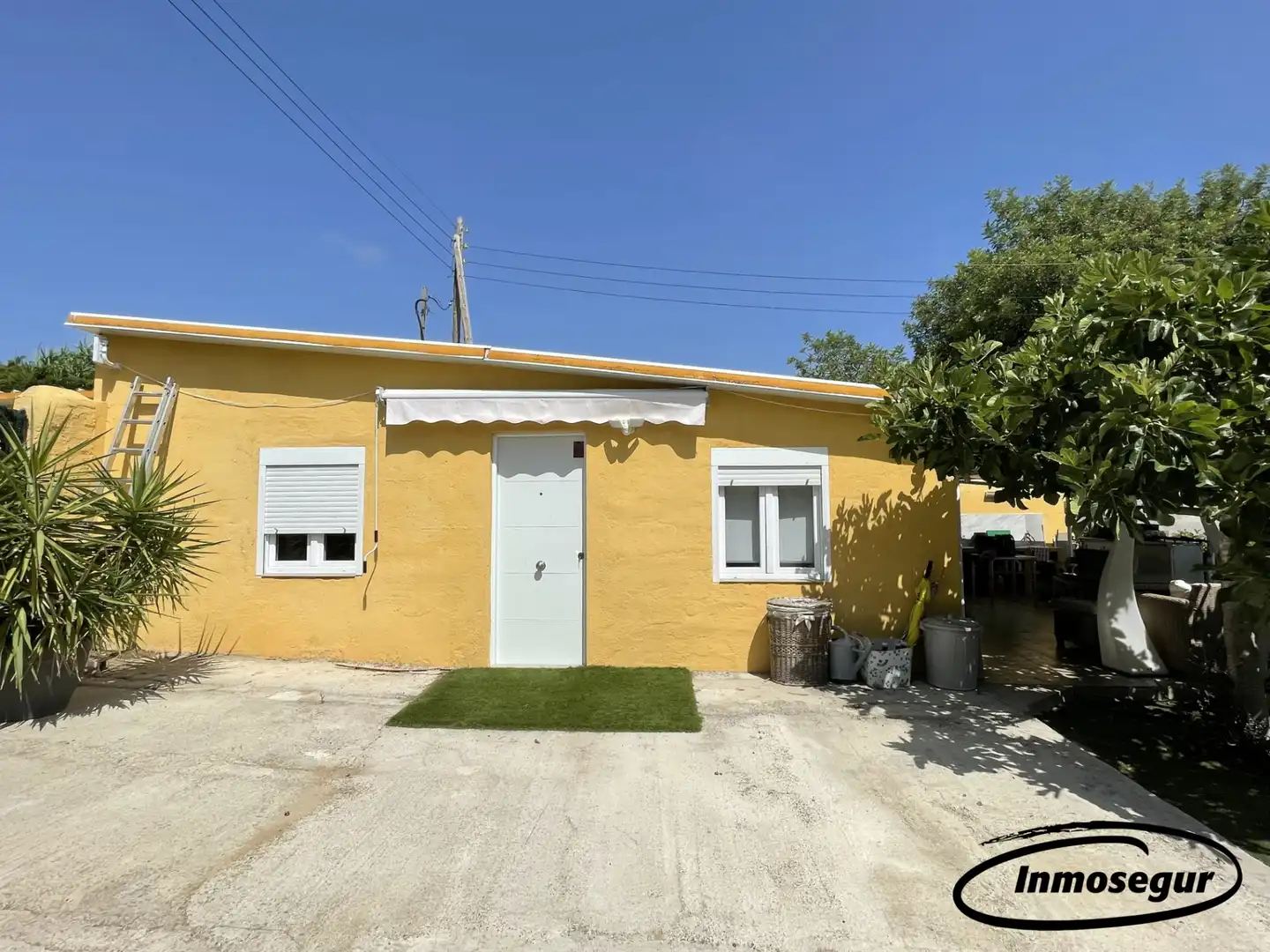Exterior view of Country homes for sale in Salou  with Air Conditioner, Heating and Private garden