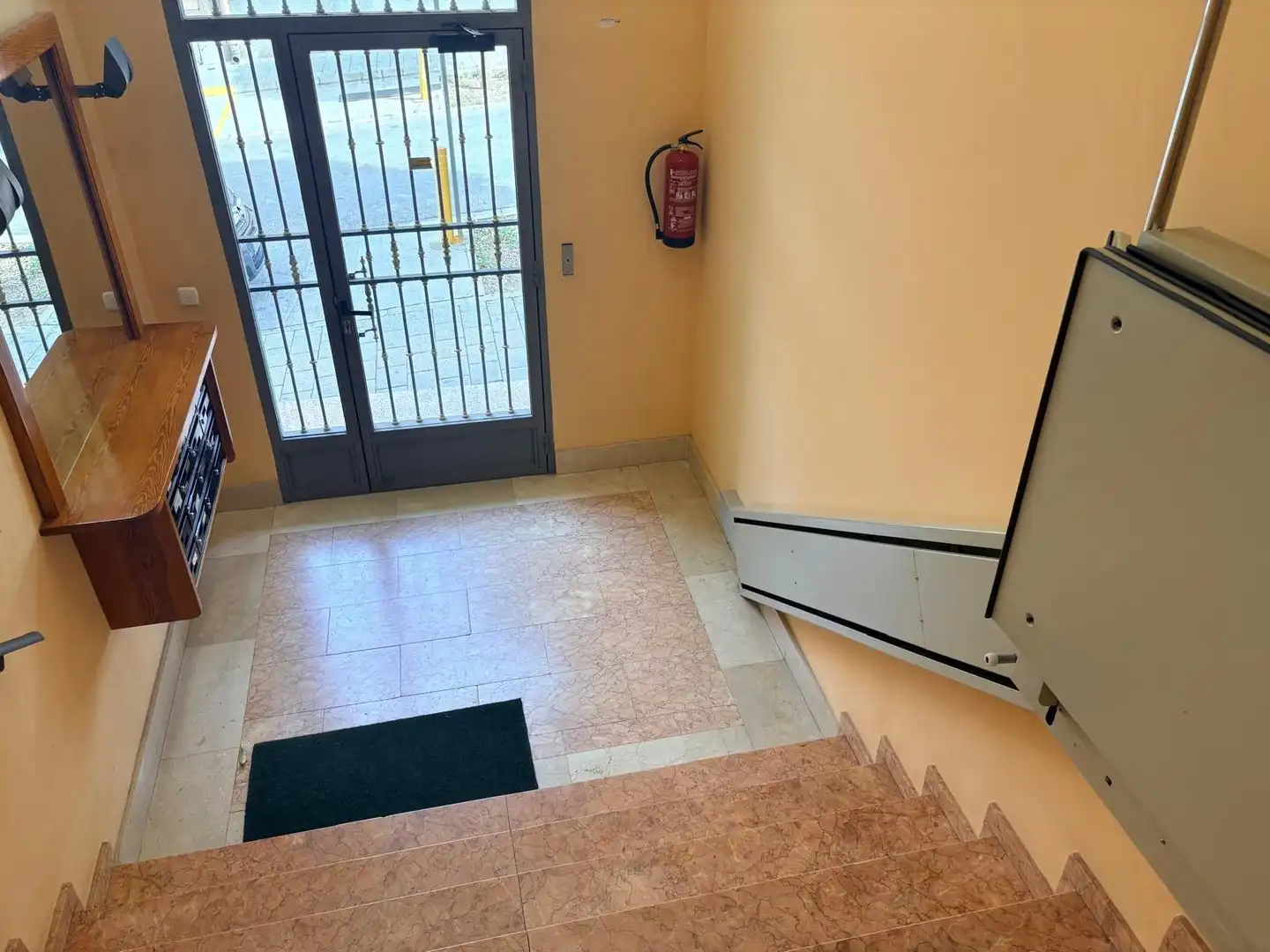 Piso en venta en Almansa con Aire acondicionado, Calefacción y Jardín privado
