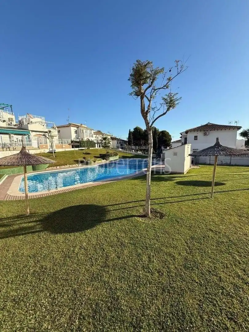 Terraced house for sale in Los Balcones