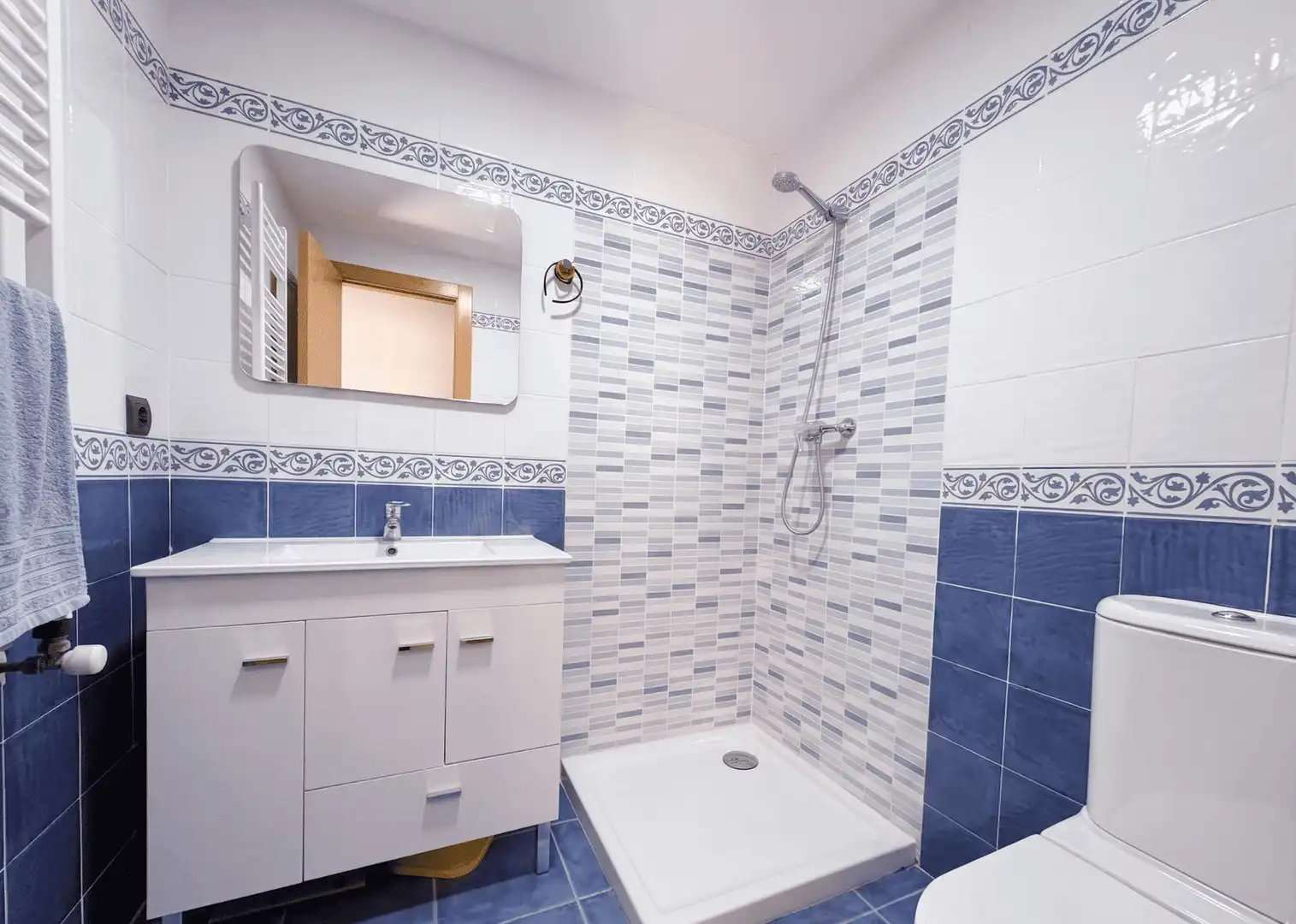 Bathroom of Houses for sale in Moncada  with Heating, Private garden and Terrace