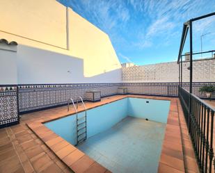 Swimming pool of House or chalet for sale in Alcalá de Guadaira  with Air Conditioner, Heating and Private garden