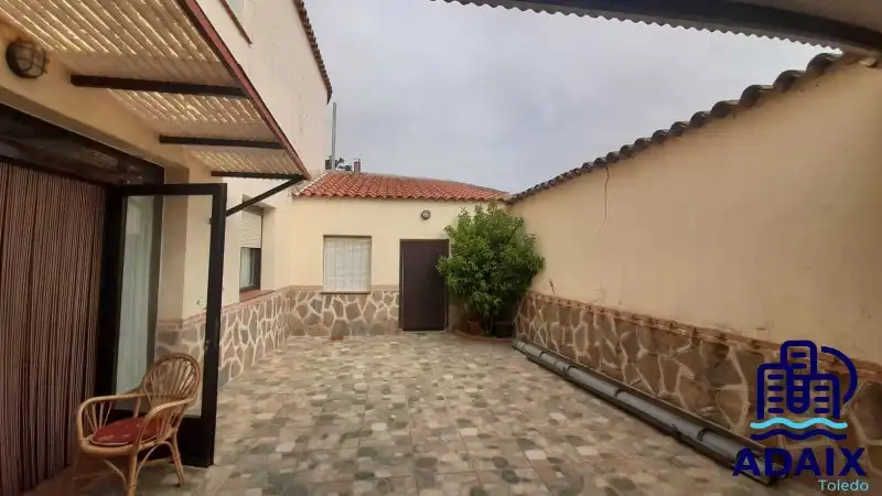 Vista exterior de Casa o xalet en venda en Marjaliza amb Calefacció
