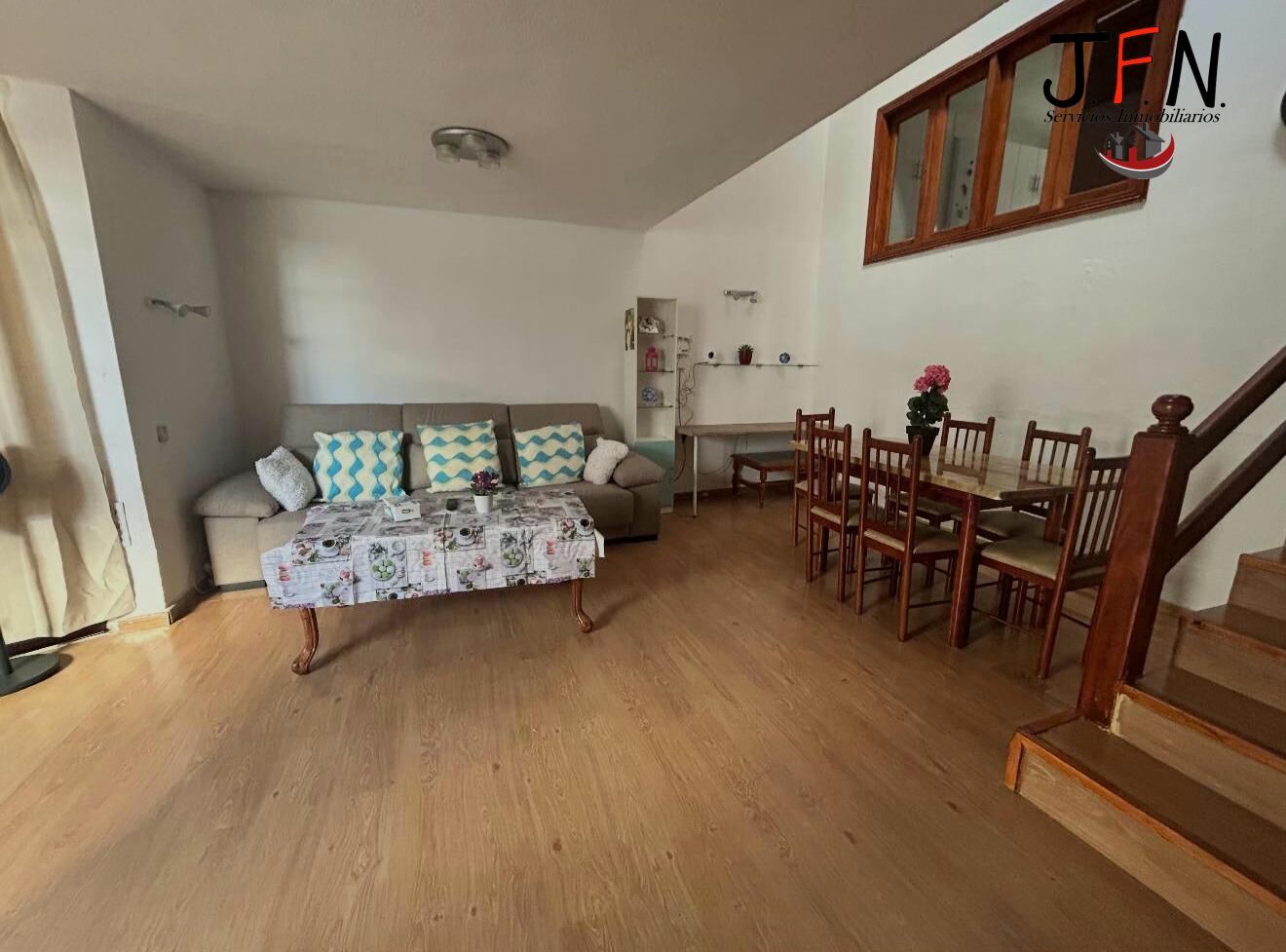 Sala d'estar de Dúplex de lloguer en Antigua amb Balcó i Piscina comunitària