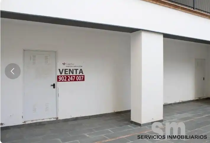 Locale commerciale in vendita a Sanlúcar la Mayor