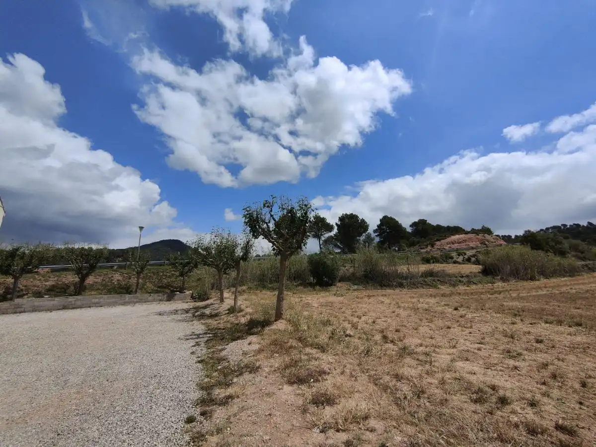 Terrenys i solars en venda a Castellfollit del Boix, imagen 10