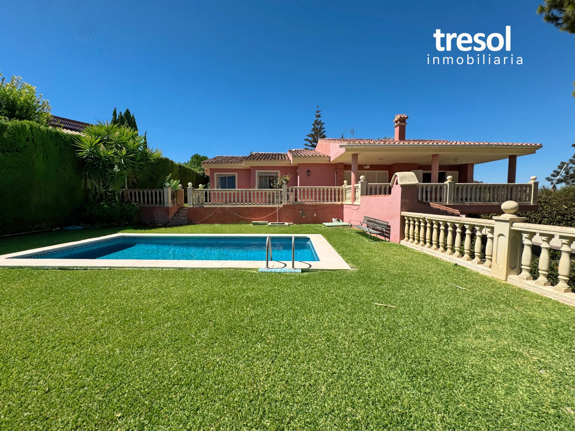 Exterior view of House or chalet for sale in Alhaurín de la Torre  with Air Conditioner, Heating and Private garden