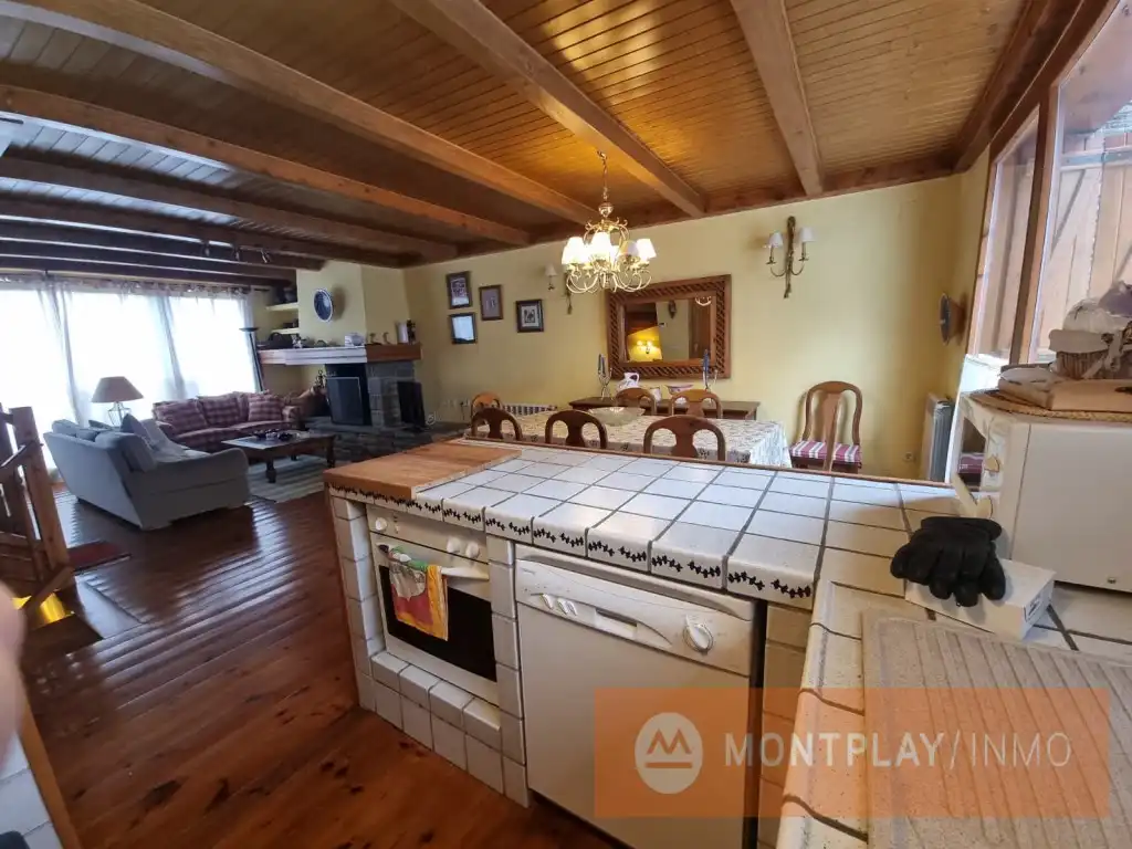 Kitchen of Detached homes for sale in Naut Aran
