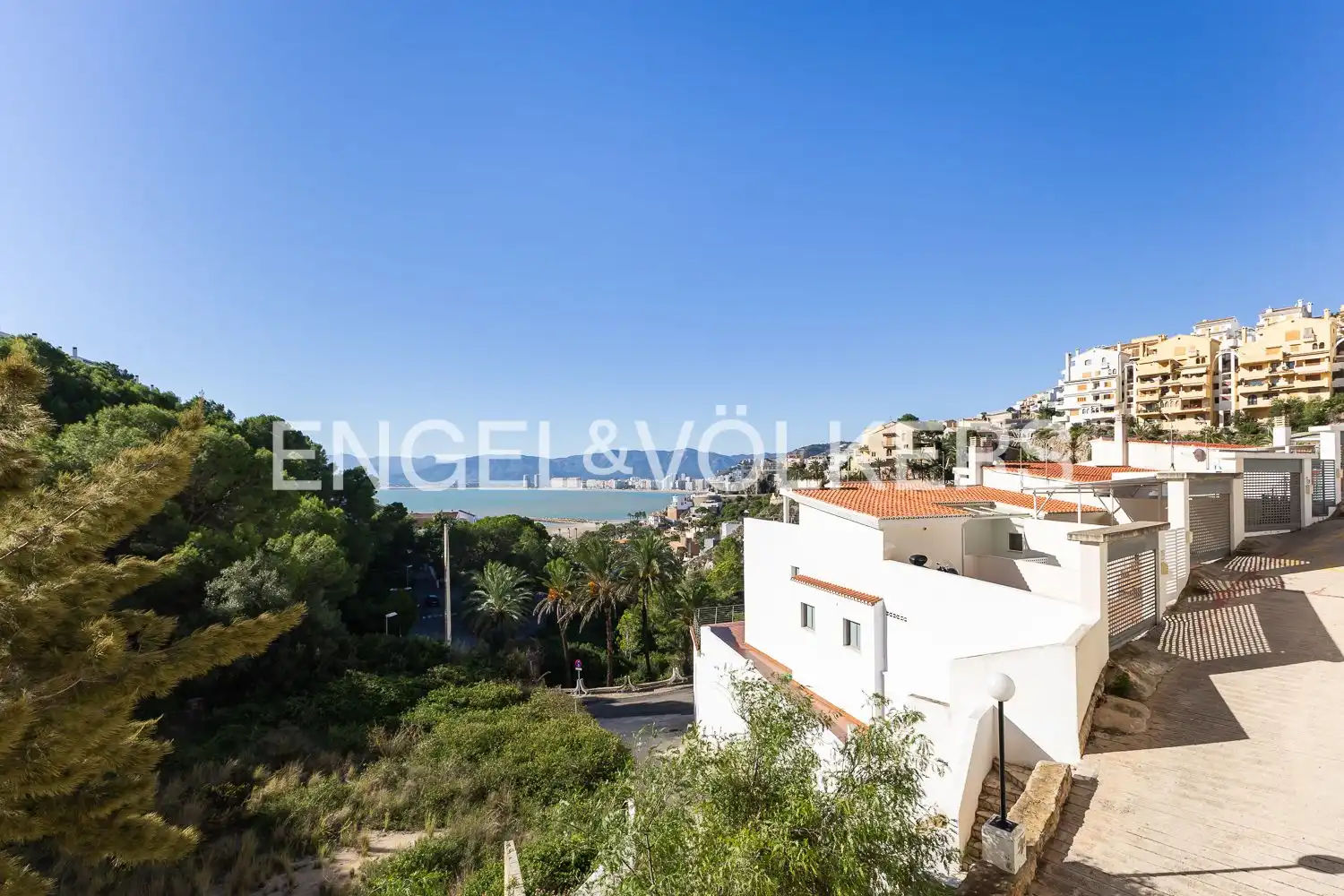 Vista exterior de Dúplex en venta en El Faro