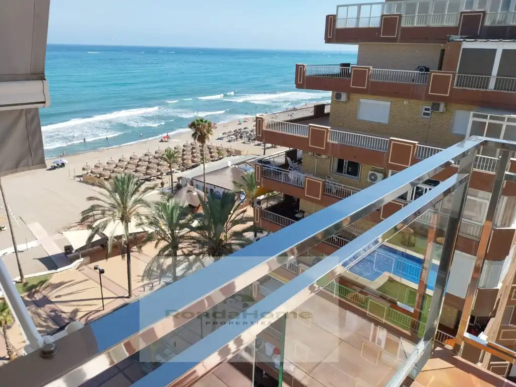 Vista exterior de Pis de lloguer en Fuengirola amb Terrassa