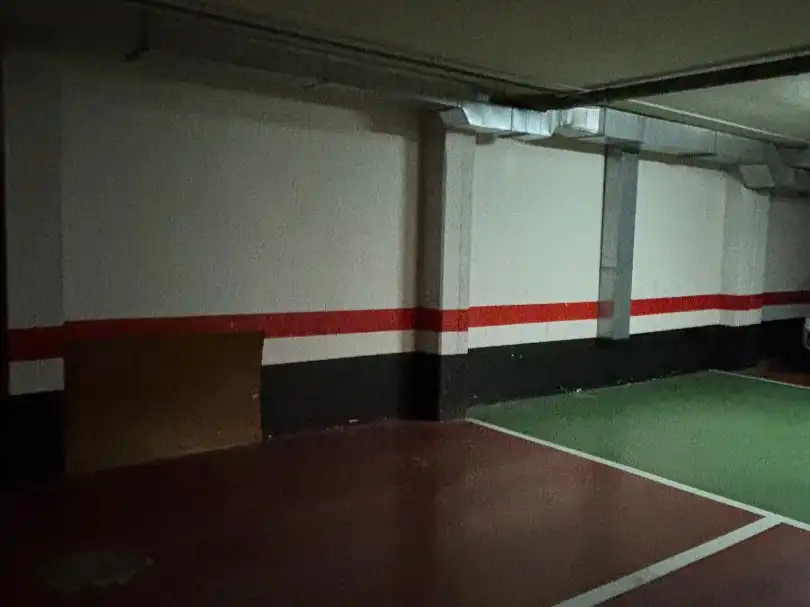 Garage zur Miete in Zaragoza